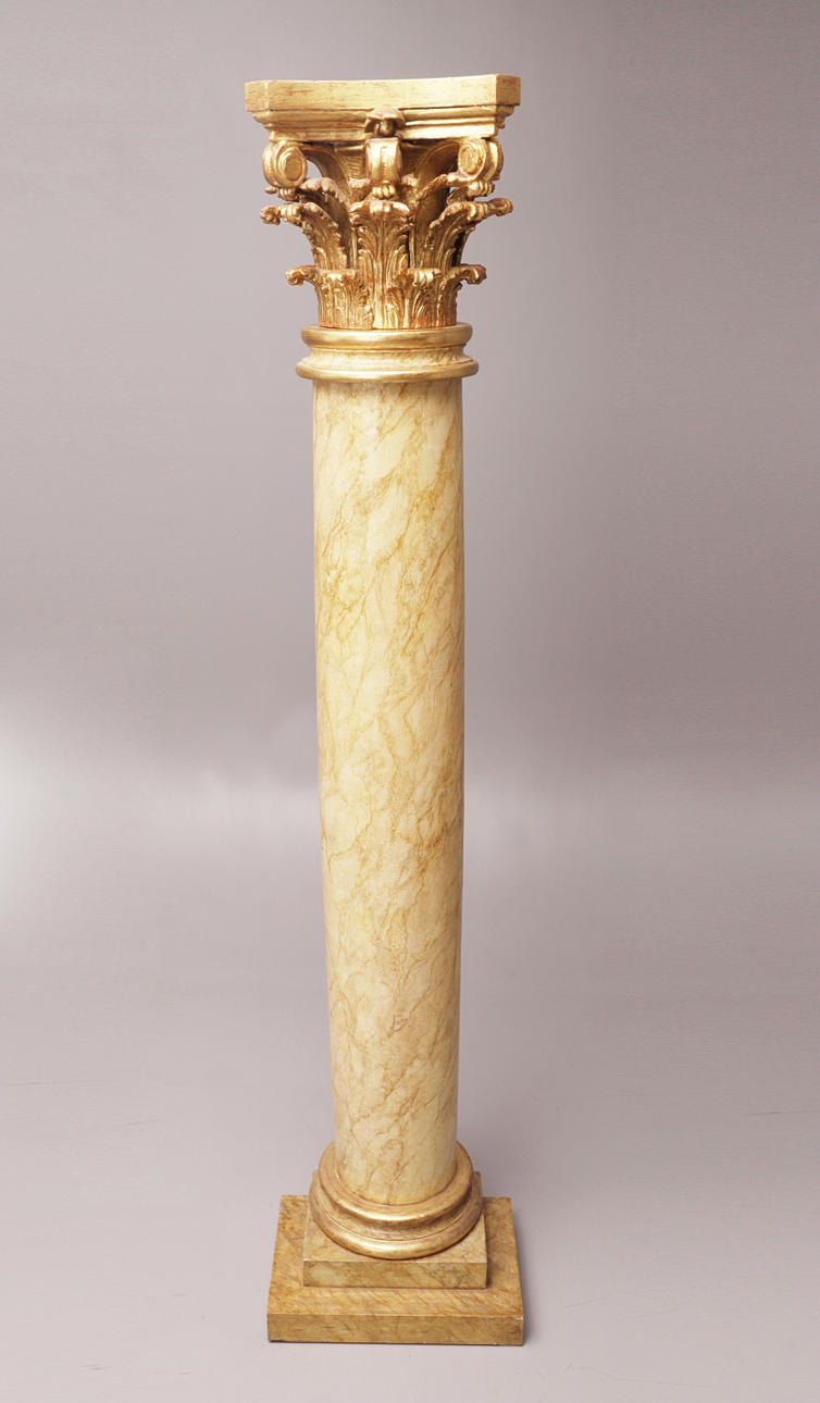 COLUMNA CON CAPITEL, MADERA POLICROMADA.
