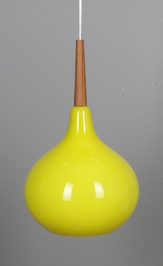 TAKLAMPA, Holmegaard, Danmark, 1900-talets andra hälft.