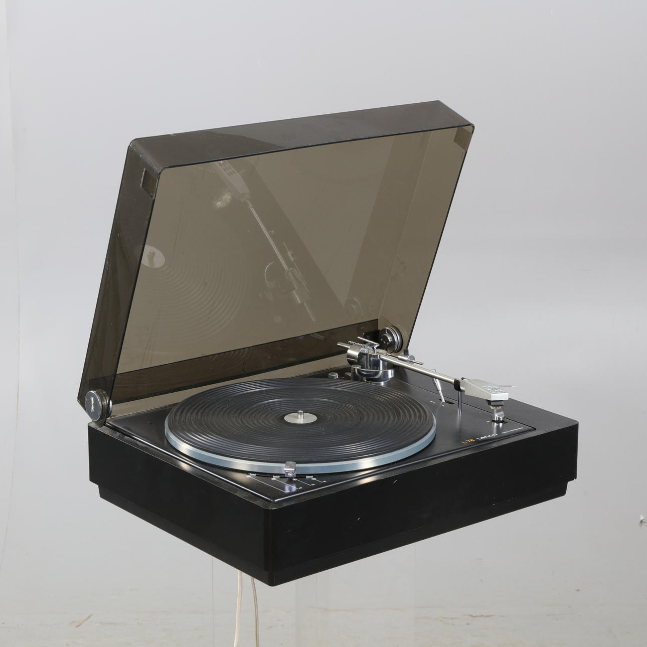 TOCADISCOS, Lenco. "L 78", años 60.