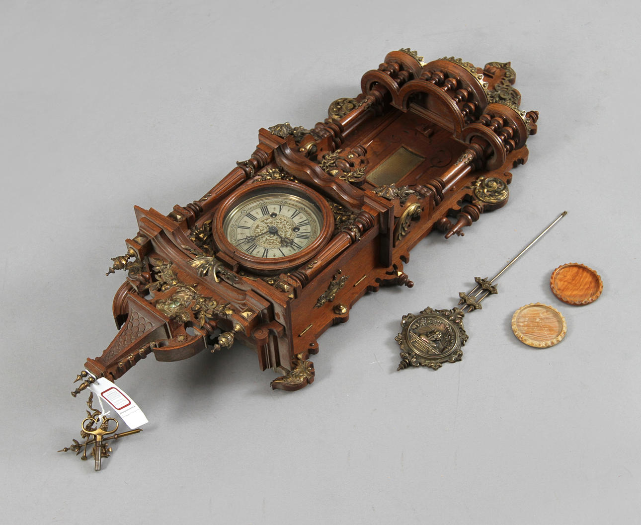 VÄGGUR. Lenzkirch, nyrenässans.