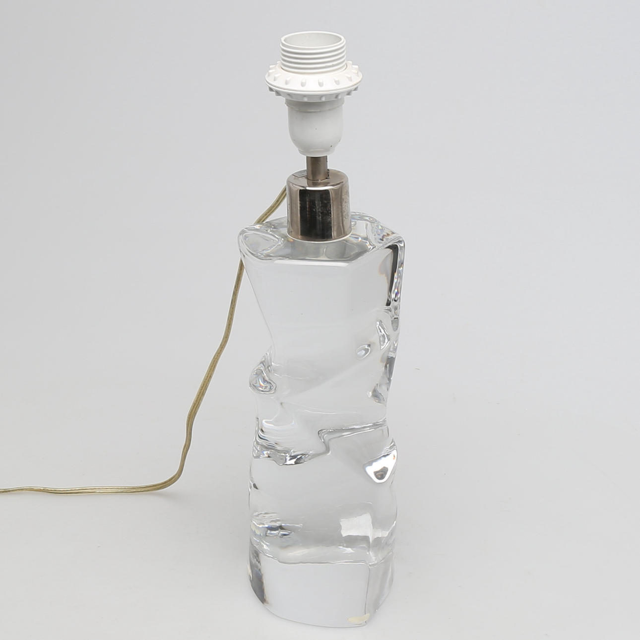 BORDSLAMPA i glas, modellnummer 2214, Olle Alberius, Orrefors.