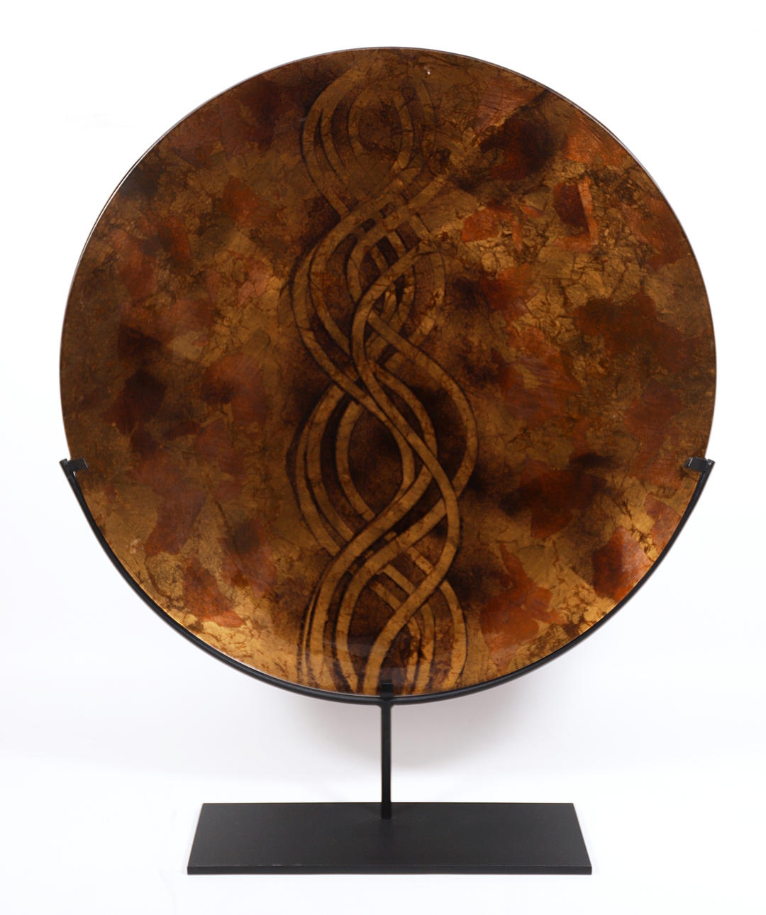 STOR DESIGNPLATTA I GLAS OCH METALL.