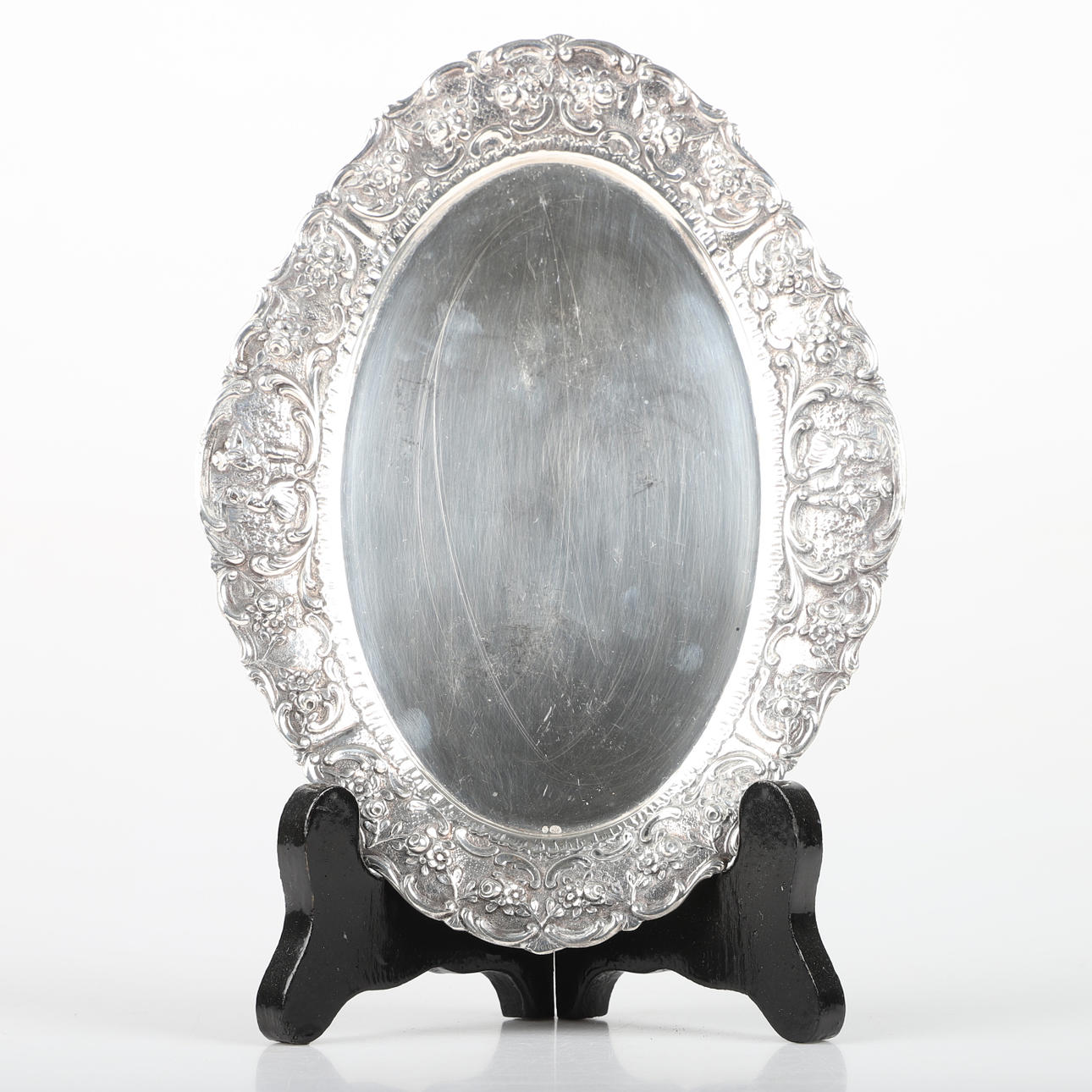 FAT, silver med reliefdekor. Silver & Metall - Silver - Auctionet