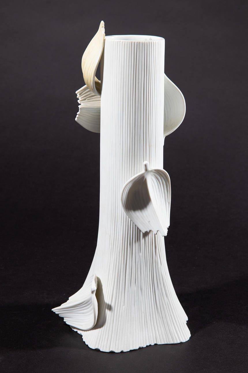 BRIGITTE UND MARTIN MATSCHINSKY-DENNINGHOFF. ROSENTHAL. Vase "Herbstwind" (80-33).