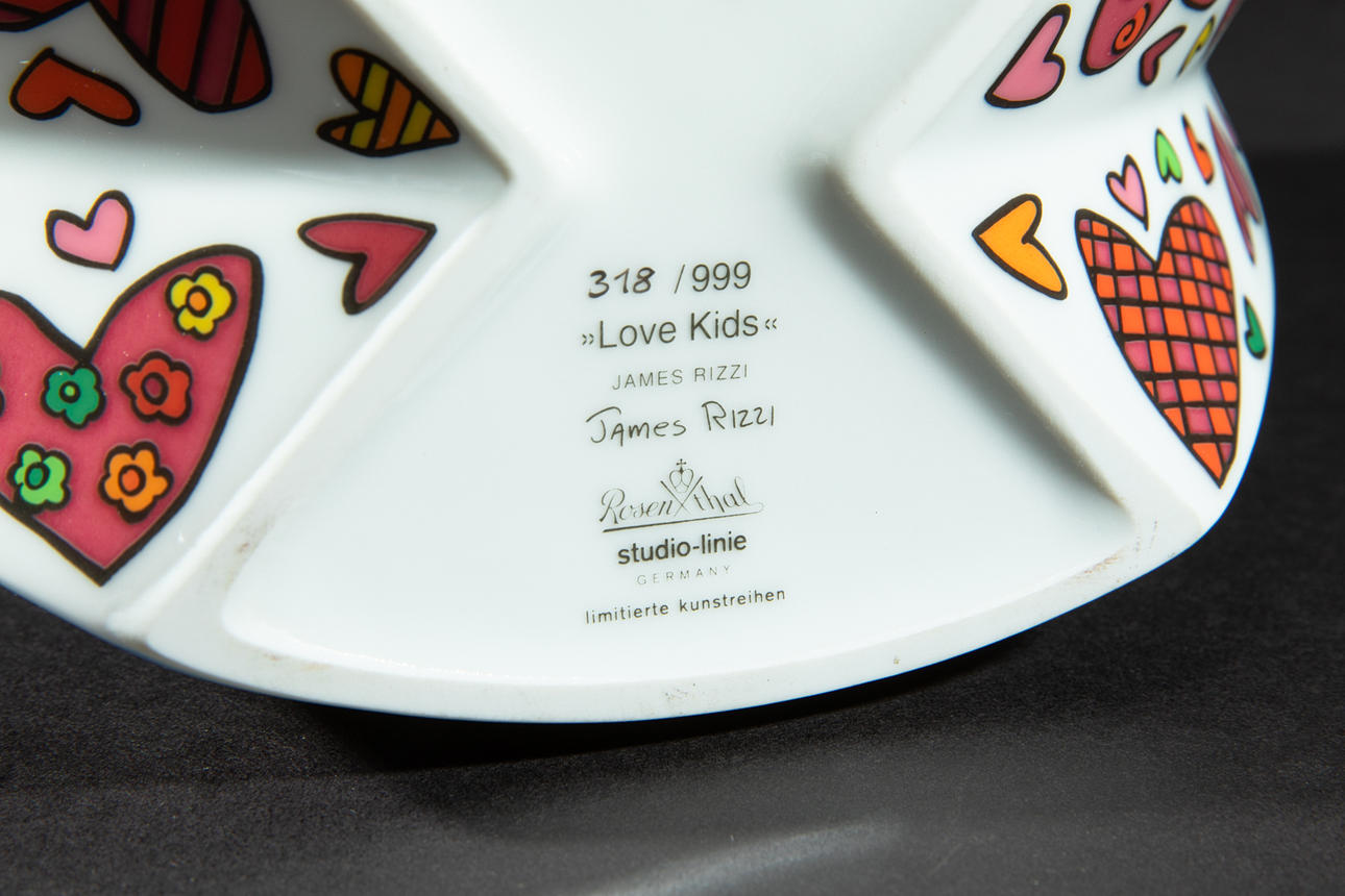 JAMES RIZZI. ROSENTHAL. Vase 