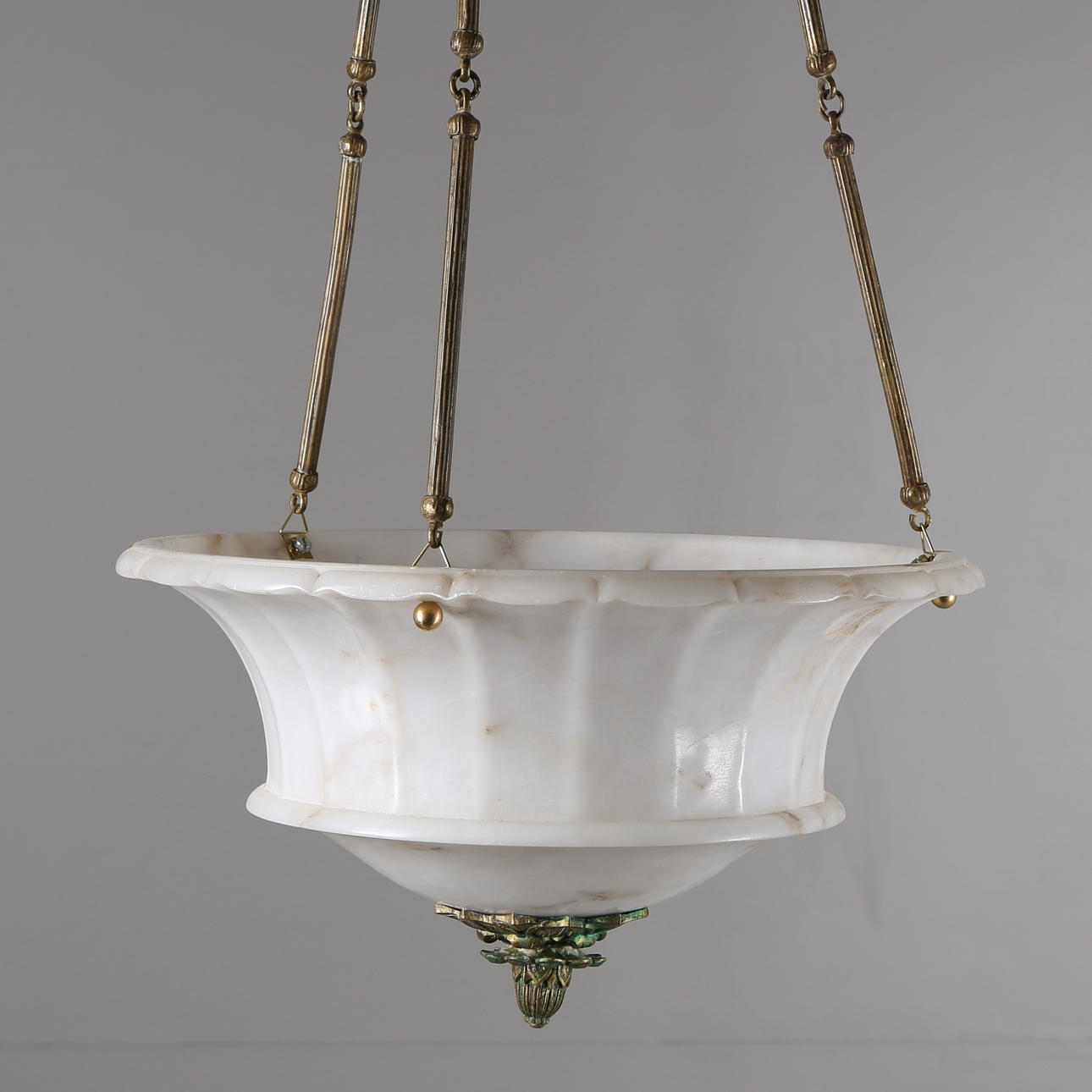 TAKAMPEL, Alabaster och mässing, sent 1800-tal.