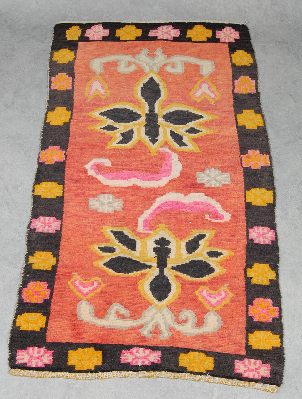 MATTA, Tibet, antik.150 x 80 cm.