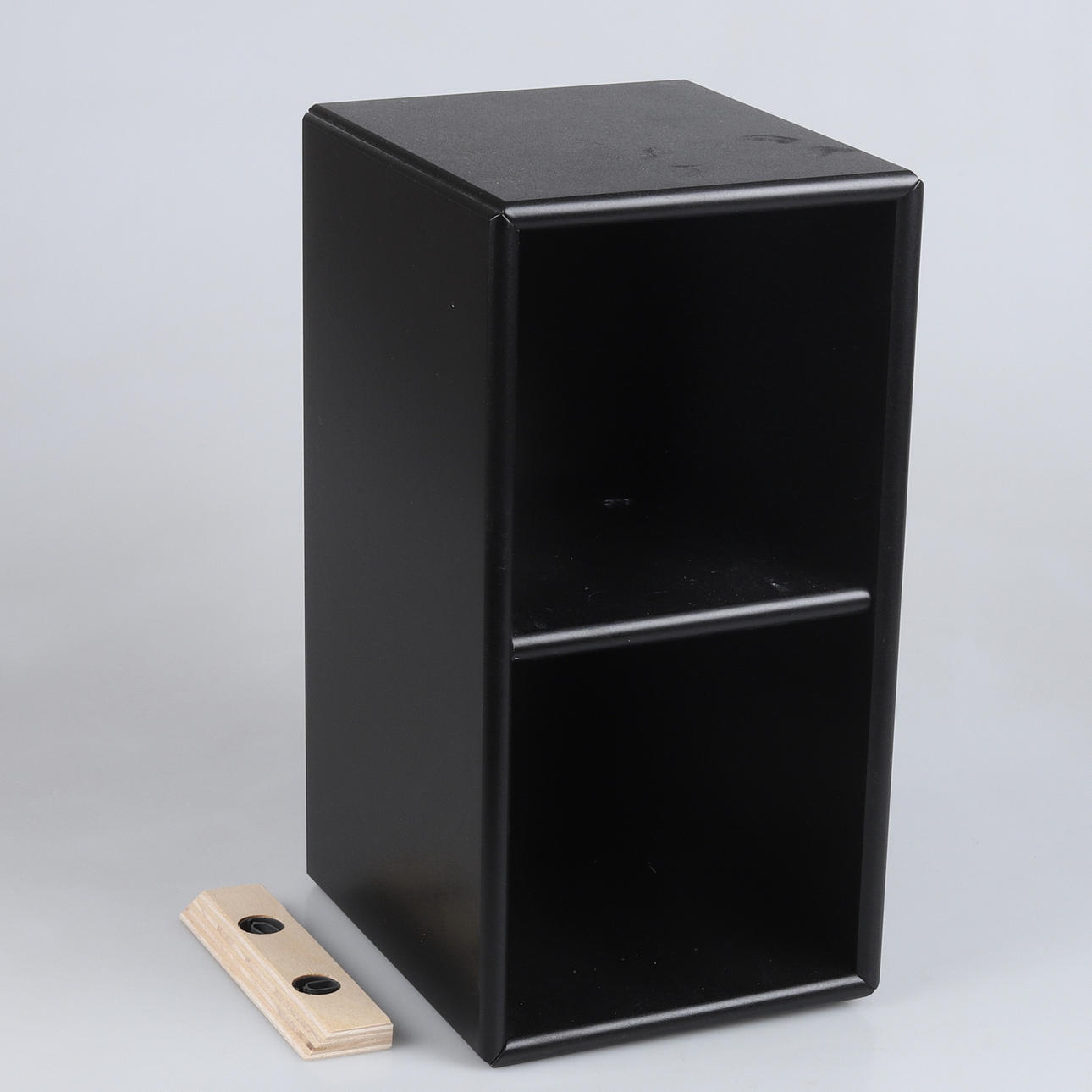 VÄGGHYLLA Montana, Danmark.