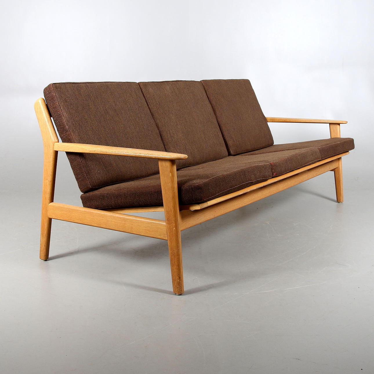 SOFFA, ek, Poul Volther, Gemla, 1900-talets andra hälft.