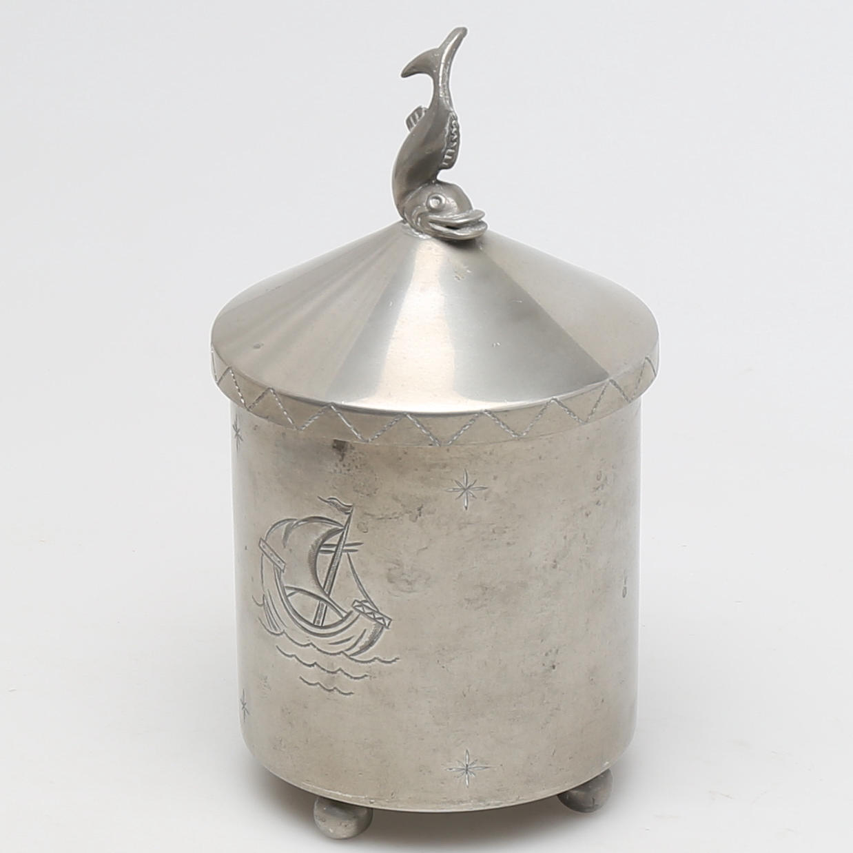 TOBAKSBURK i tenn, Ystad Tenn, 1934.