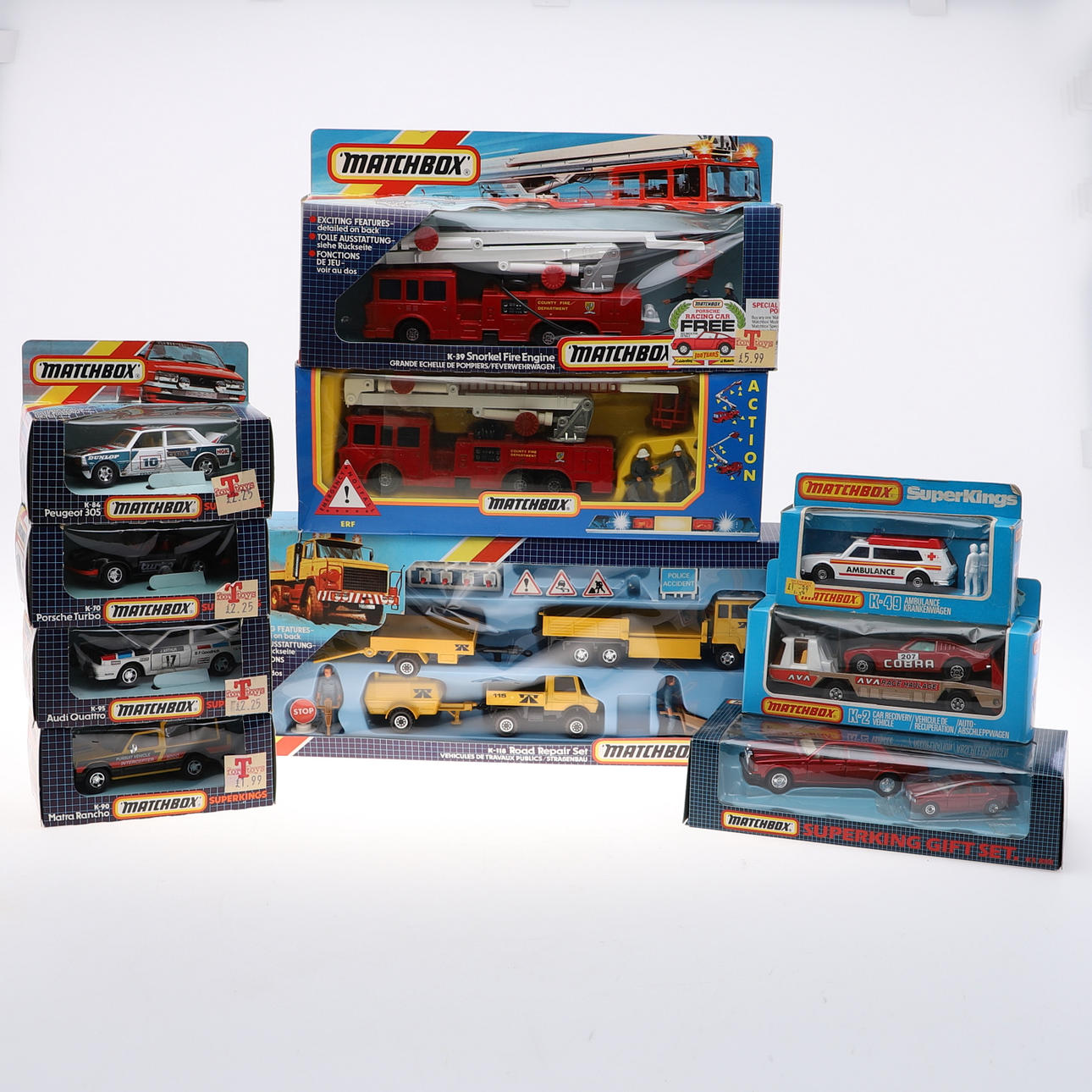 EINE MENGE MATCHBOX SUPERKINGS UND ANDERE SETS.