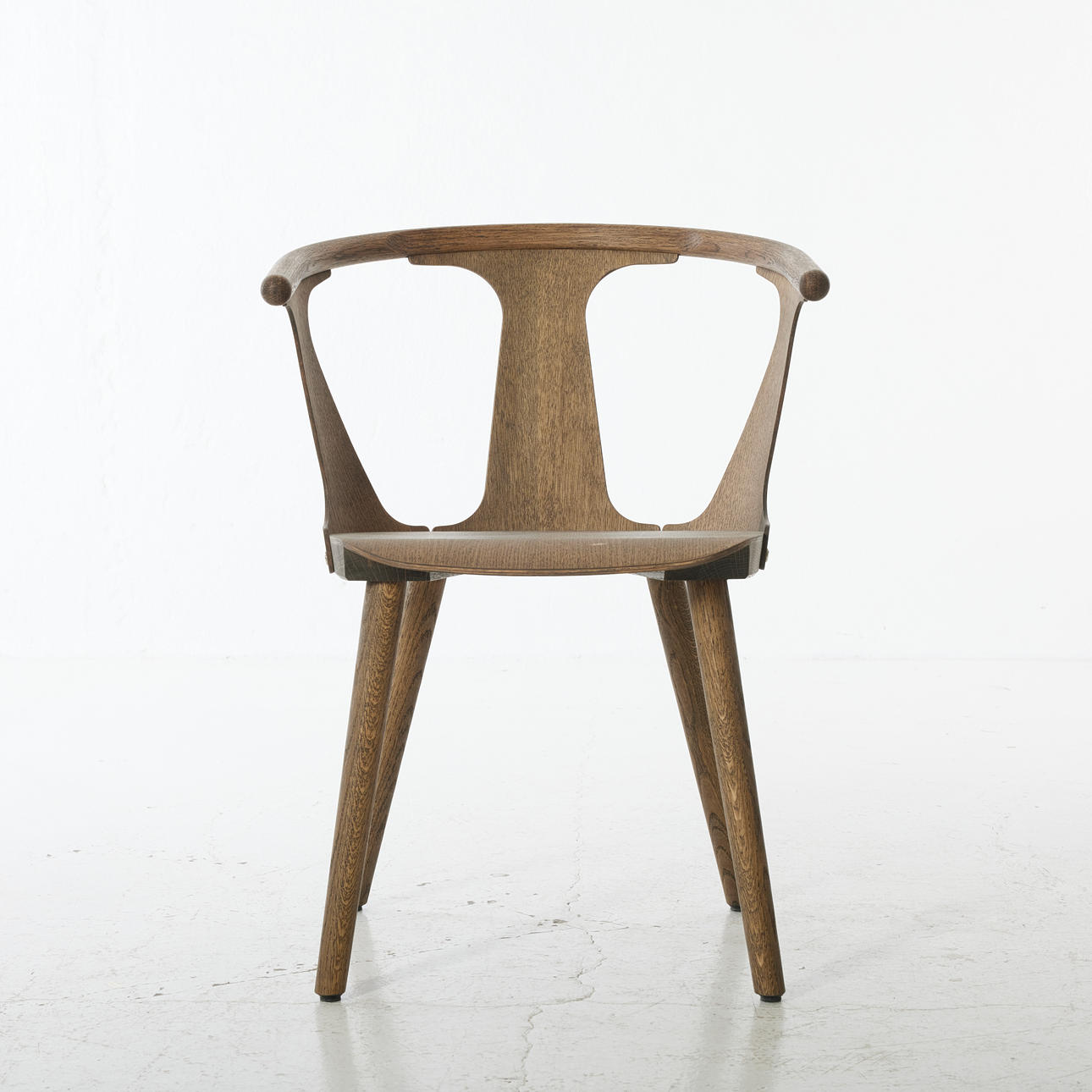 SAMI KALLIO, ''In Between Sk1'', stol, ek, för &Tradition.