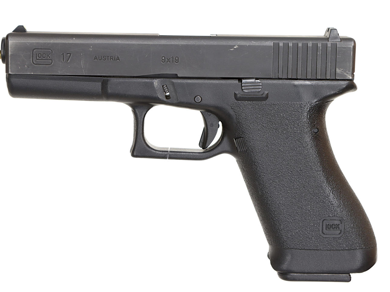 PISTOL, Semi-automatic, make Glock, model 17, caliber 9x19, serial ...