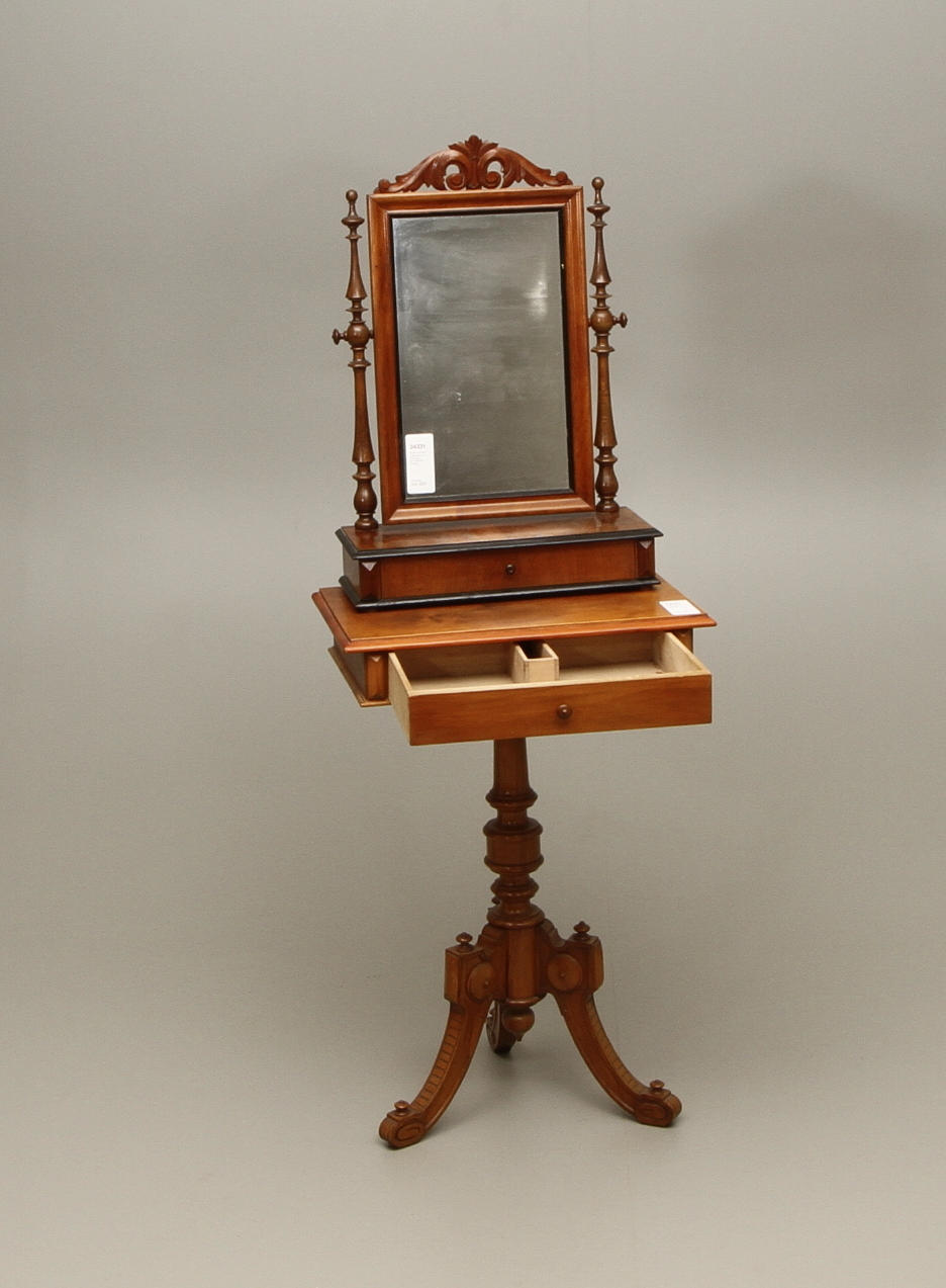 BORD med låda, nyrenässans, ca 1900 samt BYRÅSPEGEL, 1800-tal.