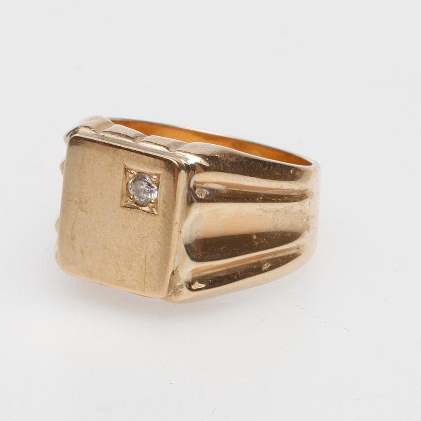 KLACKRING, 18k guld, vikt ca 12 gr.