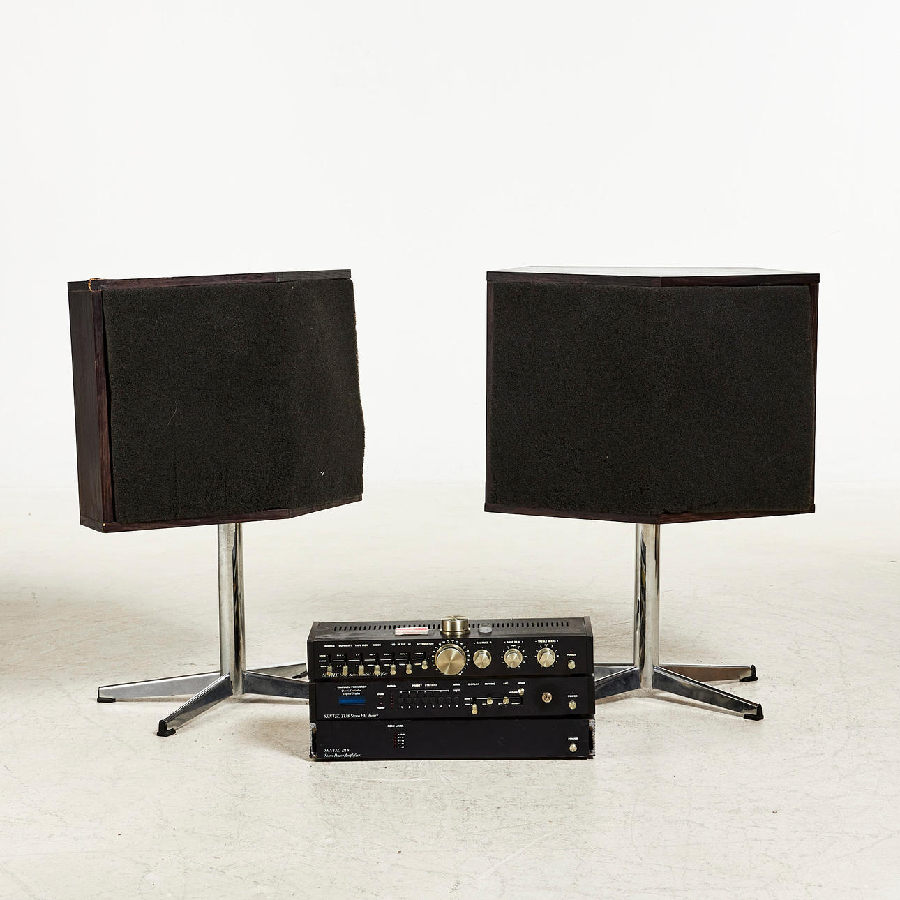 Sentec, försteg, slutsteg och radiodel, 1960/70-tal. Övrigt - Modern ...