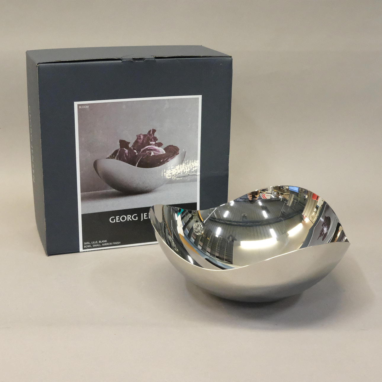 GEORG JENSEN. SALUD, FLOR.