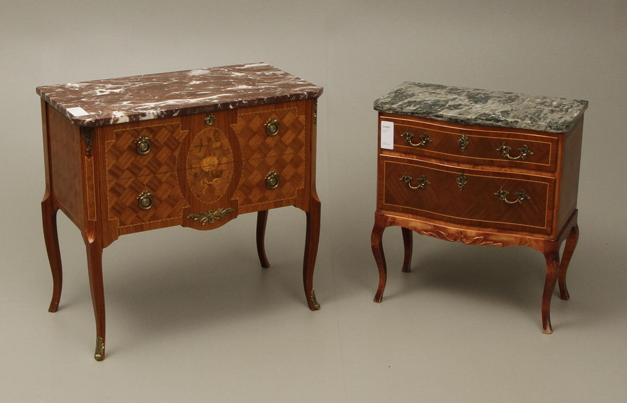 BYRÅER med stenskiva, 2 st, 1900-tal.