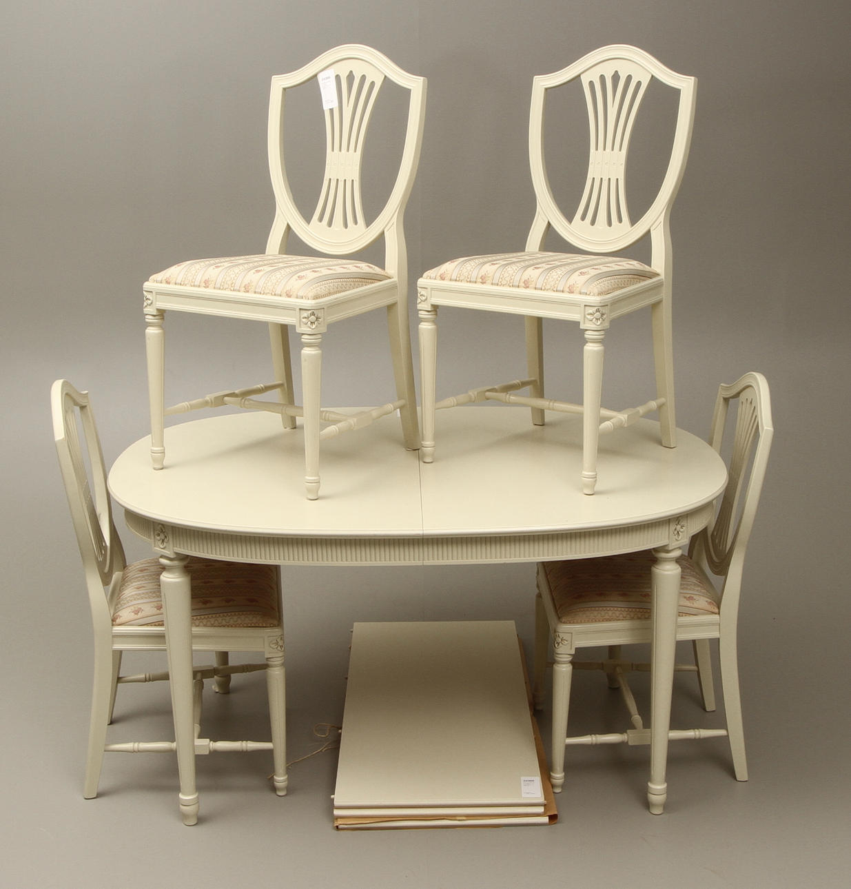 MATSALSMÖBEL, 5 delar, gustaviansk stil, 1900-tal.