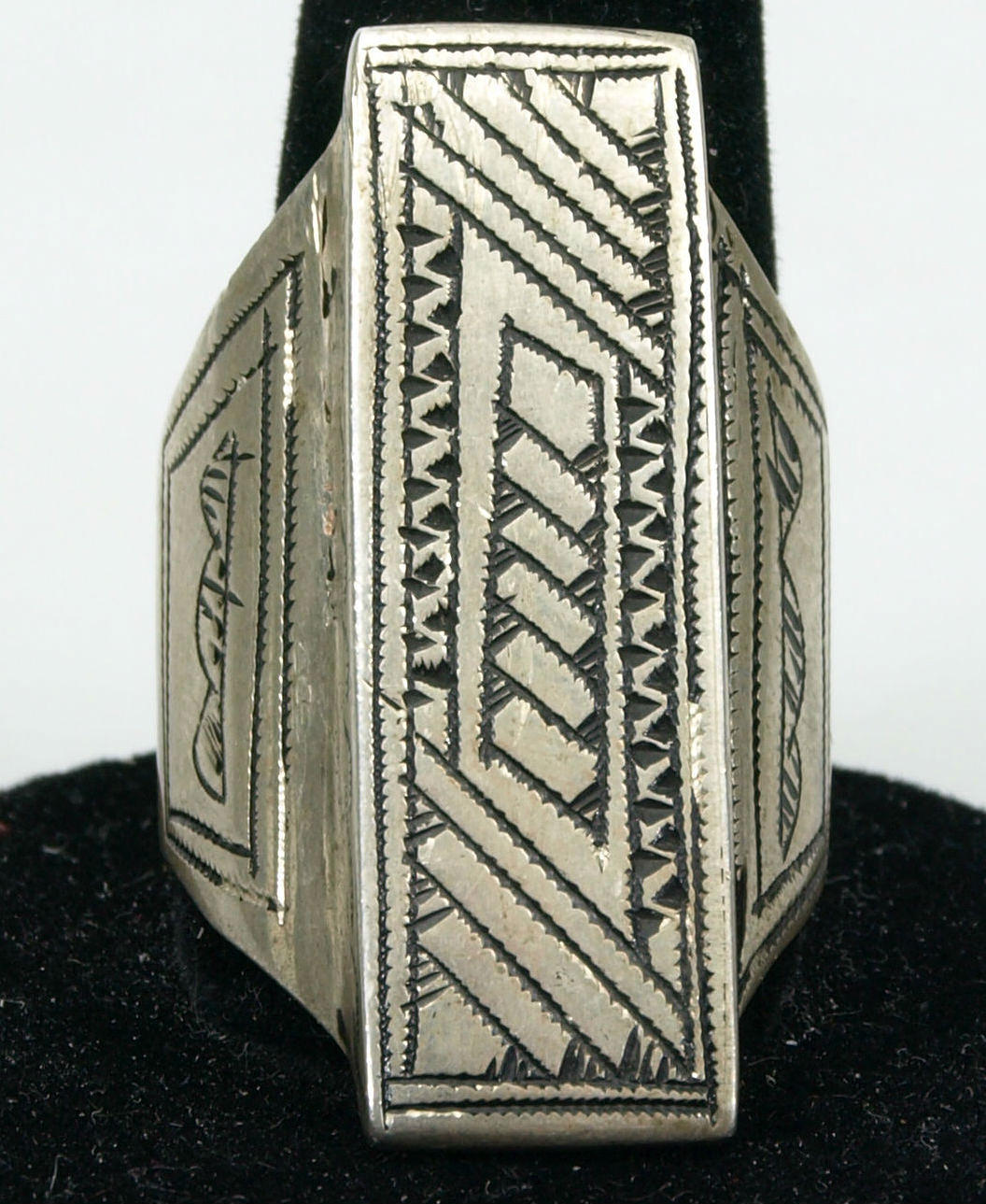 RING, silver, Tuareg pattern, 27.1 grams.