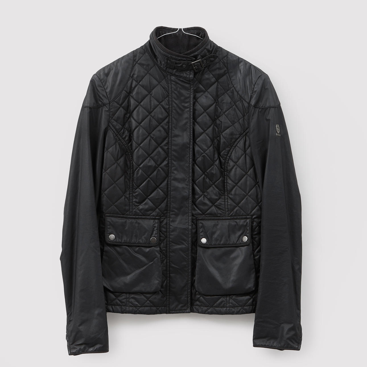 JACKA, Aynsley, Belstaff.