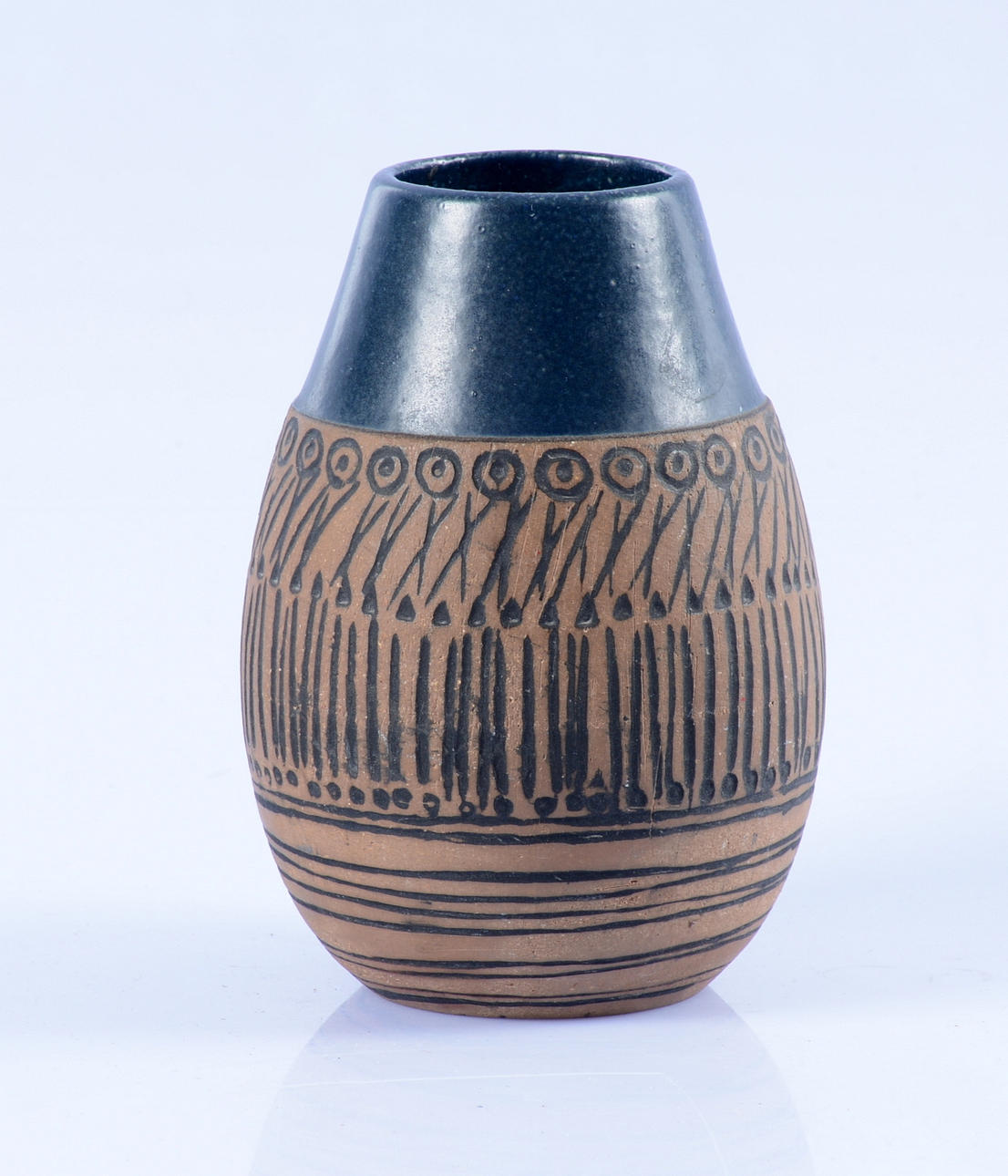 LISA LARSON. Vas, keramik,Granada, Gustavsberg.