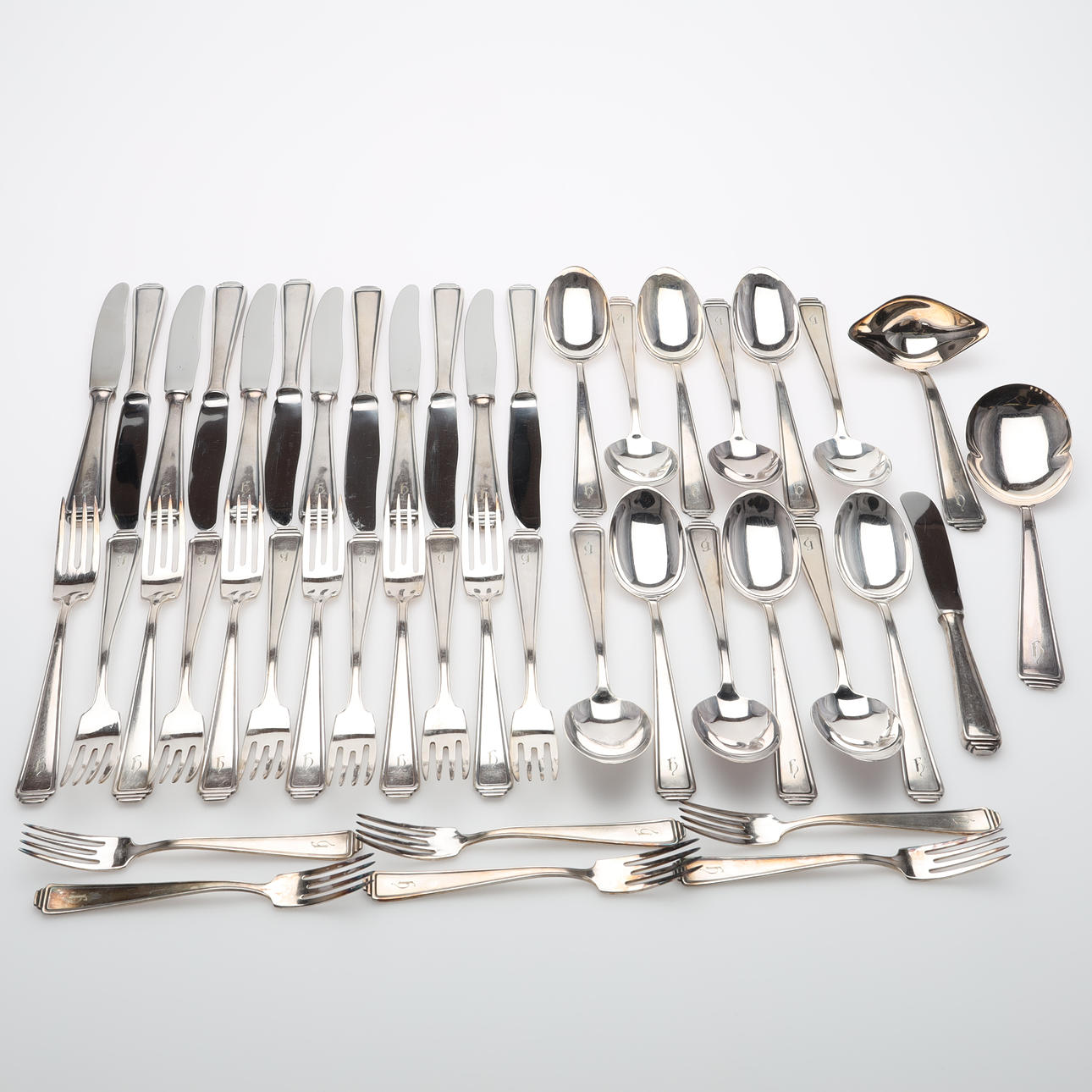 CUTLERY 45 pieces nickel silver.