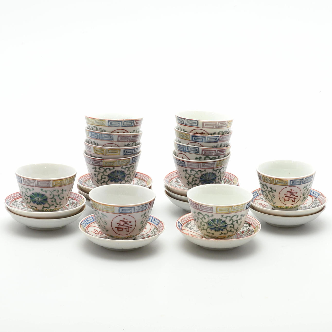 EN GRUPP KINESISKA KOPPAR OCH FAT.