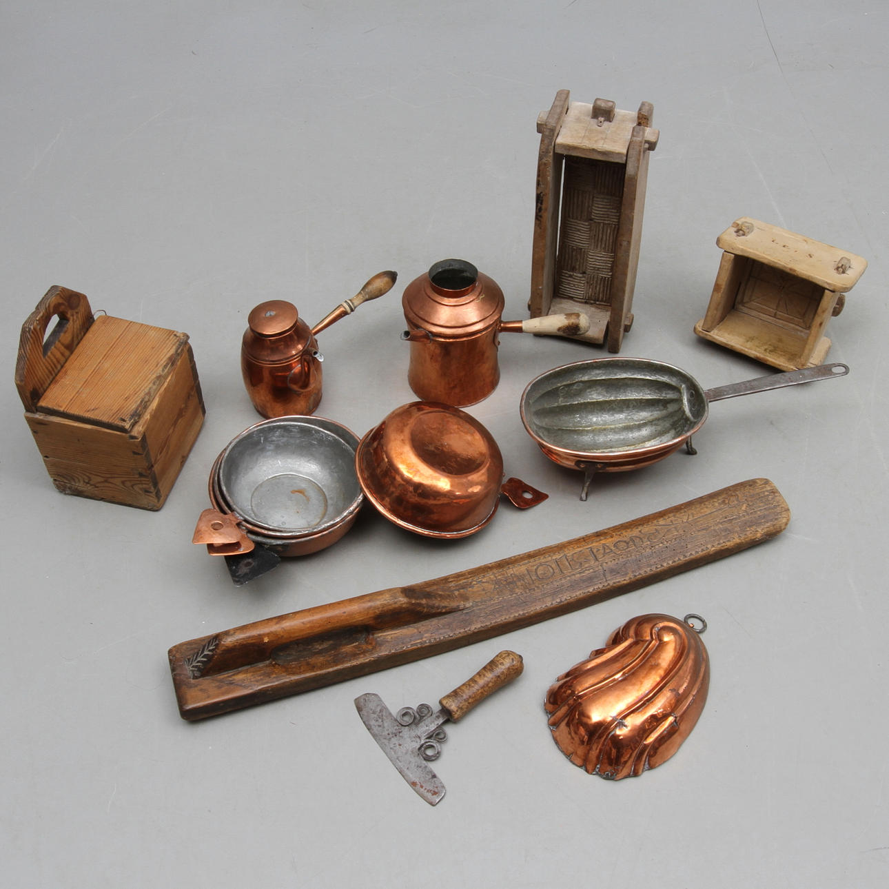 PARTI ALLMOGE, KOPPAR, bla. mangelbräda.