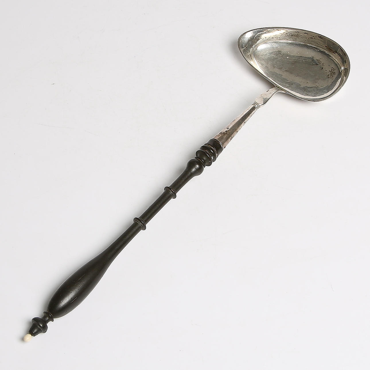 SOPPSLEV, silver och trä, Jonas Arvid Selling, Härnösand. 1874.