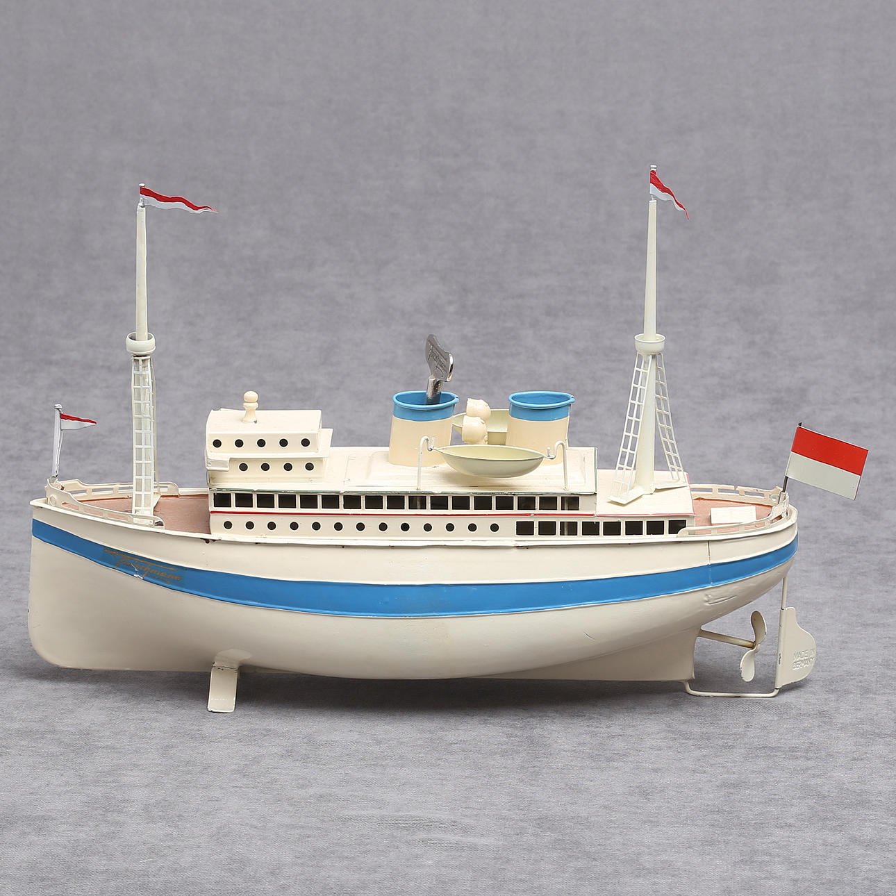 FLEISCHMANN matkustajavene, pelti, kello, 1950-luku.