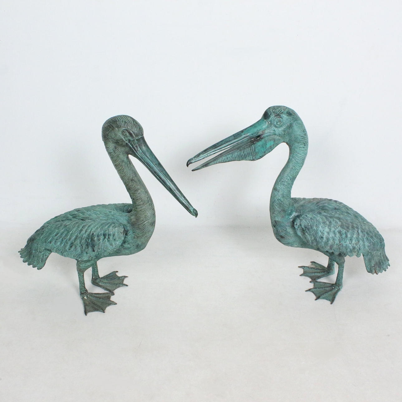 Skulpturer ”Pelikaner”, brons.