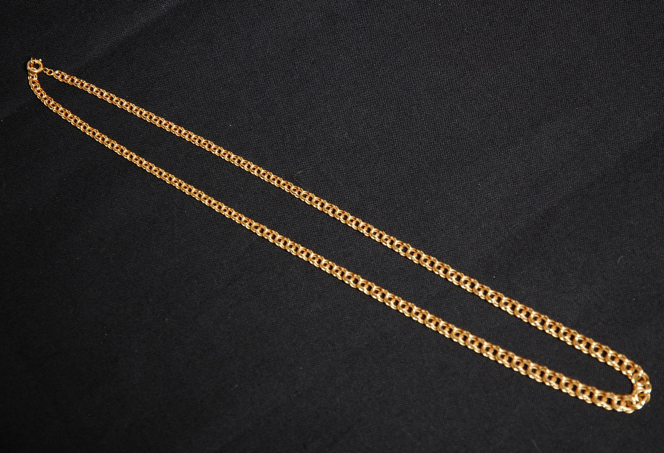 HALSBAND, bismark, 18 K guld, vikt 13 g.