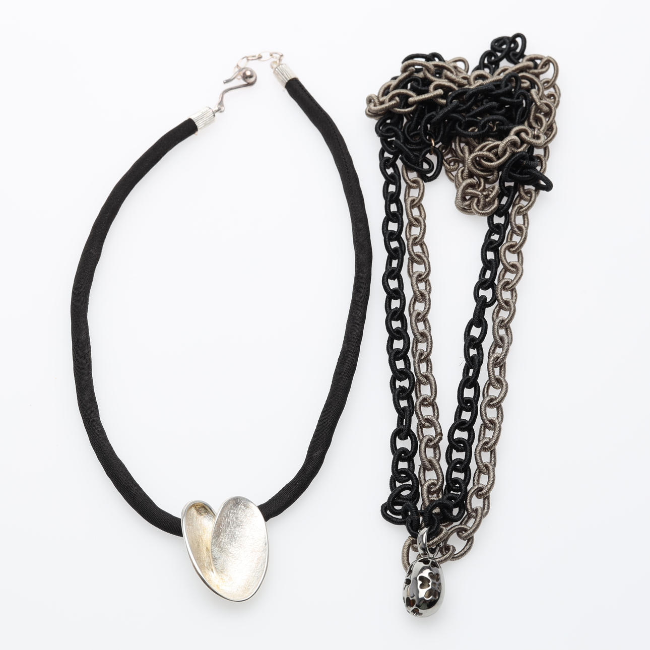 AAGAARD. HALSBAND 2 stycken 925 silver.