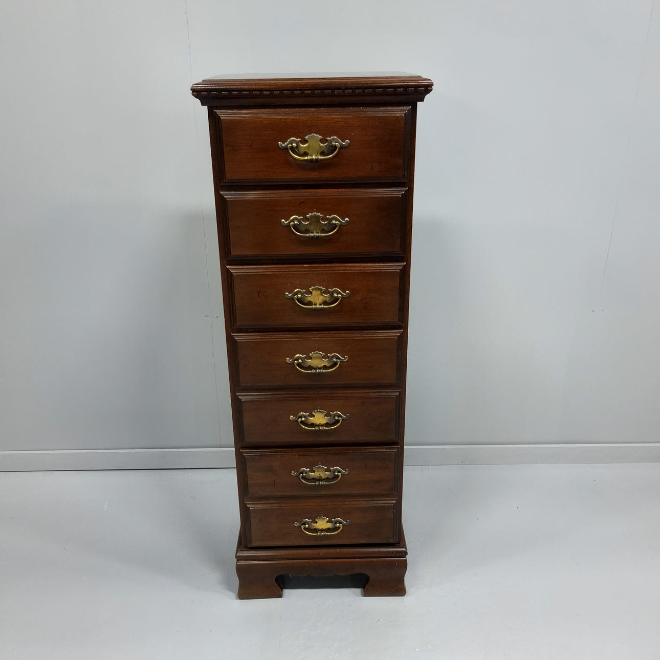 Kommode, ENGELSK STIL, MAHOGNY.