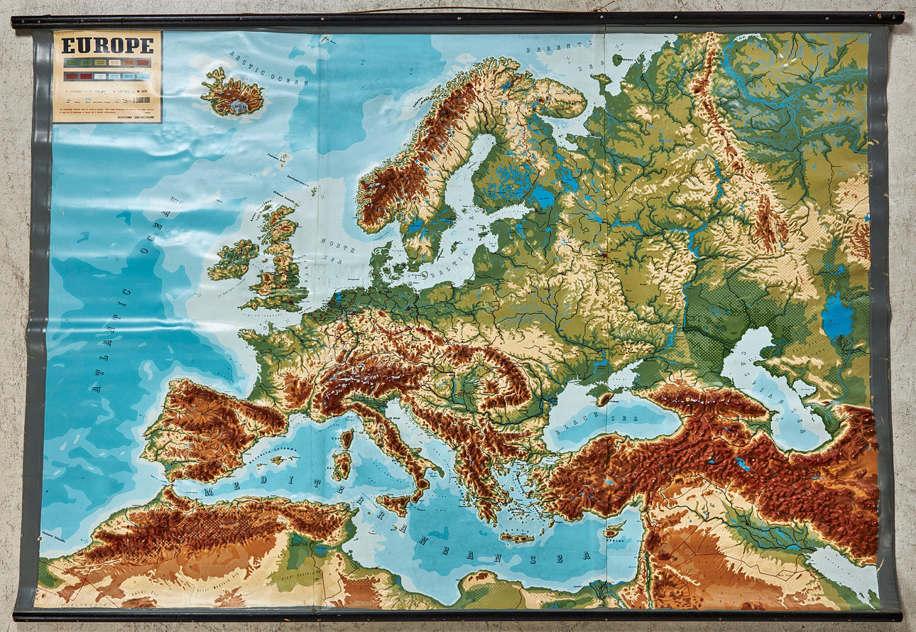 MAPA, Europa, en relieve, Chur Suiza.