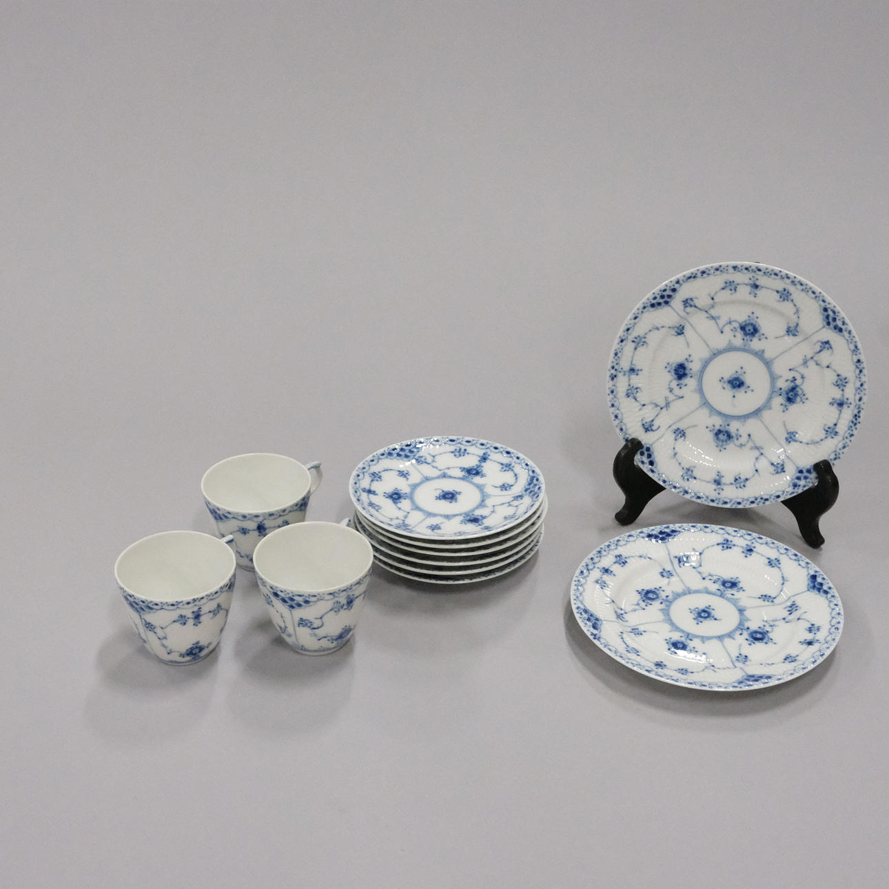 ROYAL COPENHAGEN, SERVICEDELE, MUSLINGER.