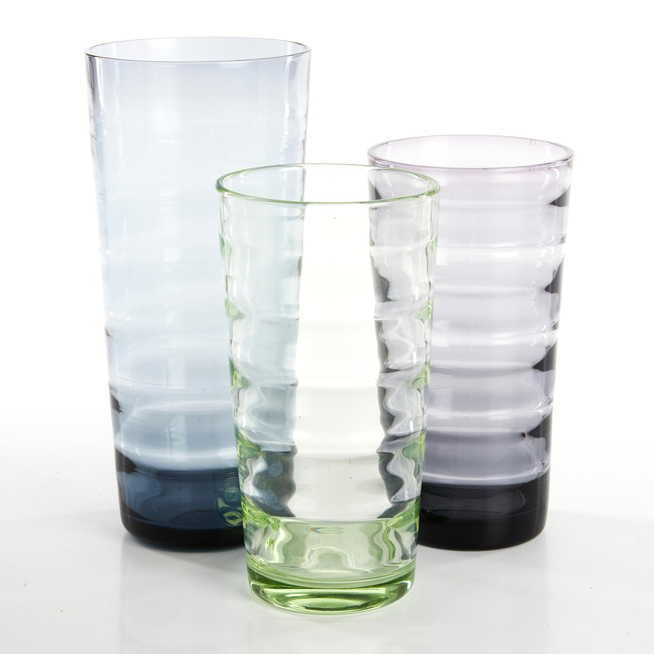 VASER, 3 st, optikblåsta glas, varav 1 uranglas. Glas - Konstglas ...