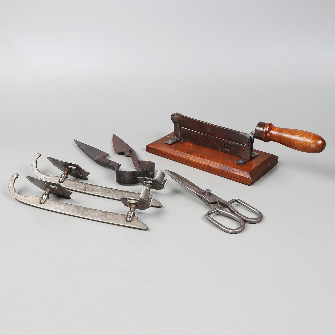 SKATES, SCISSORS, etc.