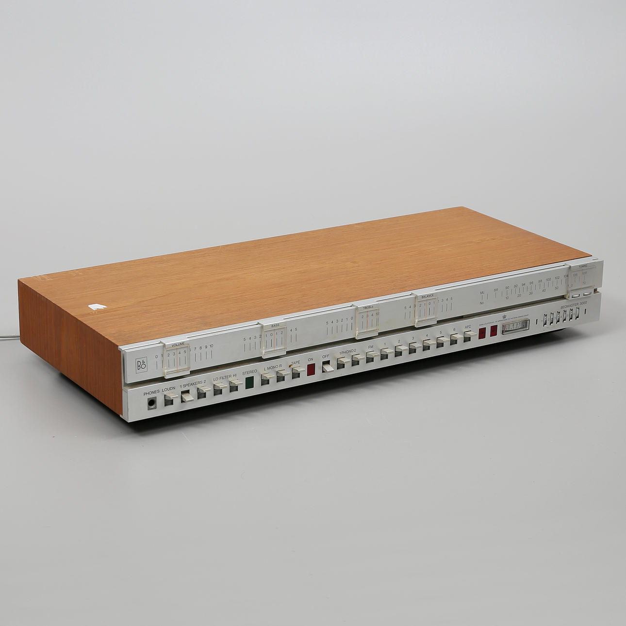 FÖRSTÄRKARE. Bang & Olufsen BEOMASTER 3000.
