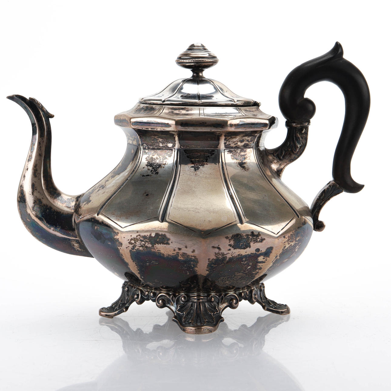 TETERA, plata, estilo rococó, B&G, siglo XIX.