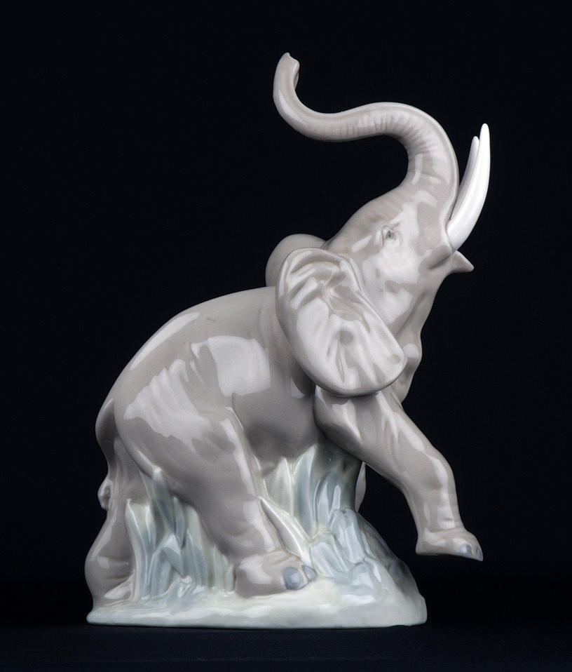FIGURIN ”ELEFANT” LLadro, Spanien. 1900-tal.