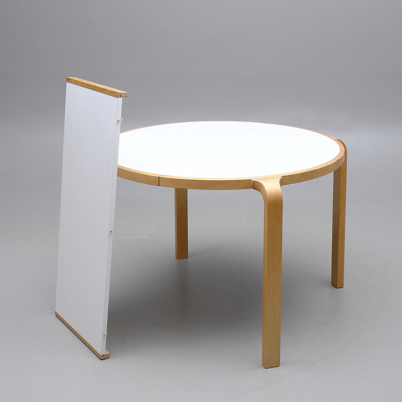 MESA DE COMEDOR, Ikea, años 2000.