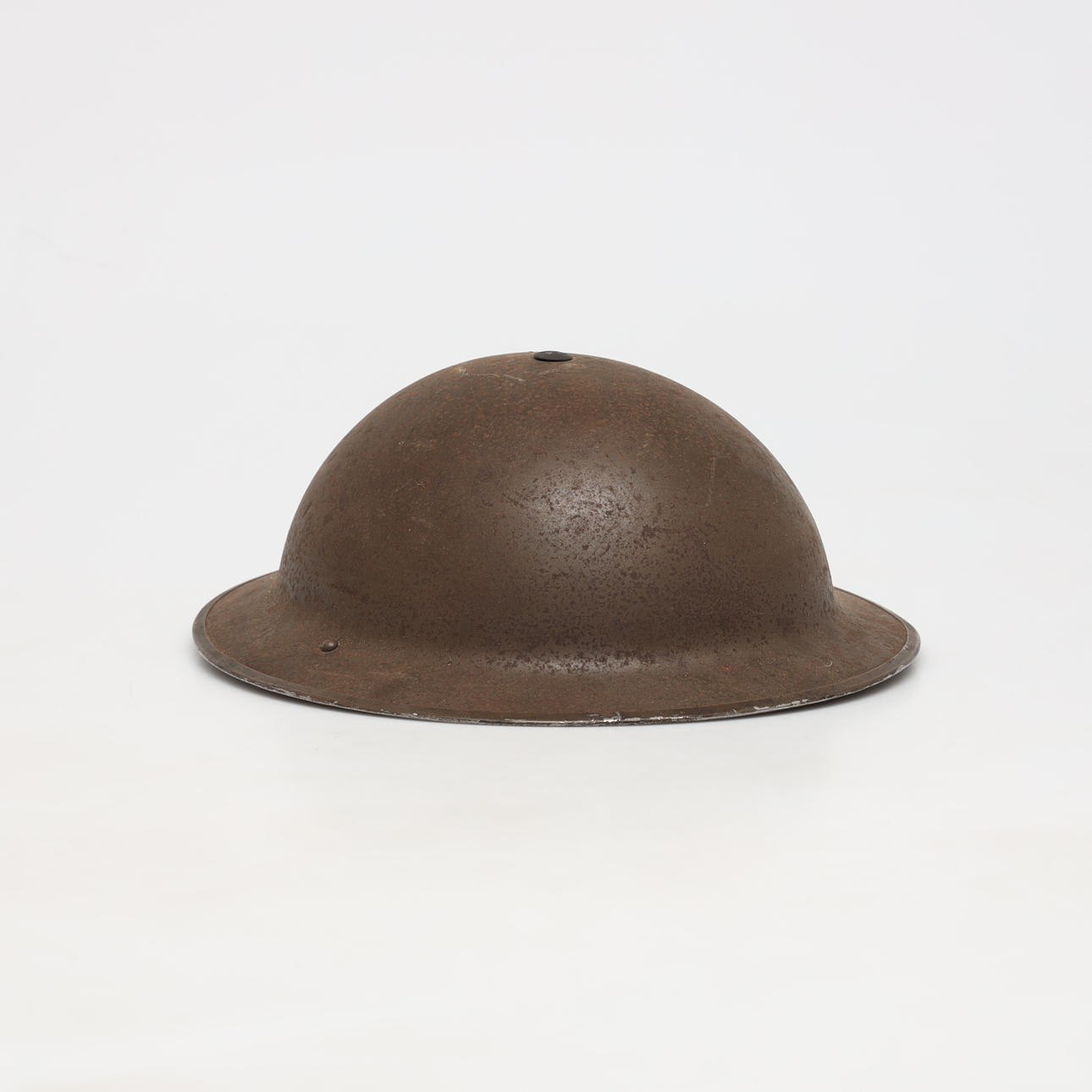 KRIGSHJÄLM, 1900-tal.