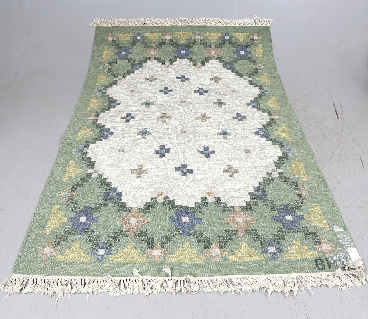 MATTA, rölakan, signerad BHR, ca. 238x167 cm.