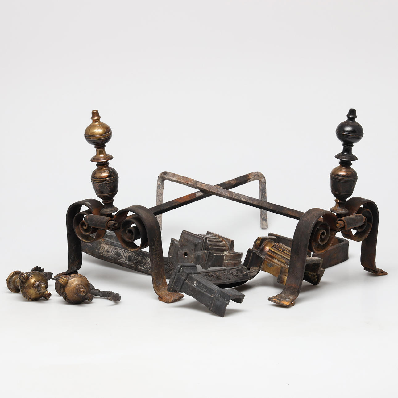 BRANDHUNDE og pejsetilbehør.