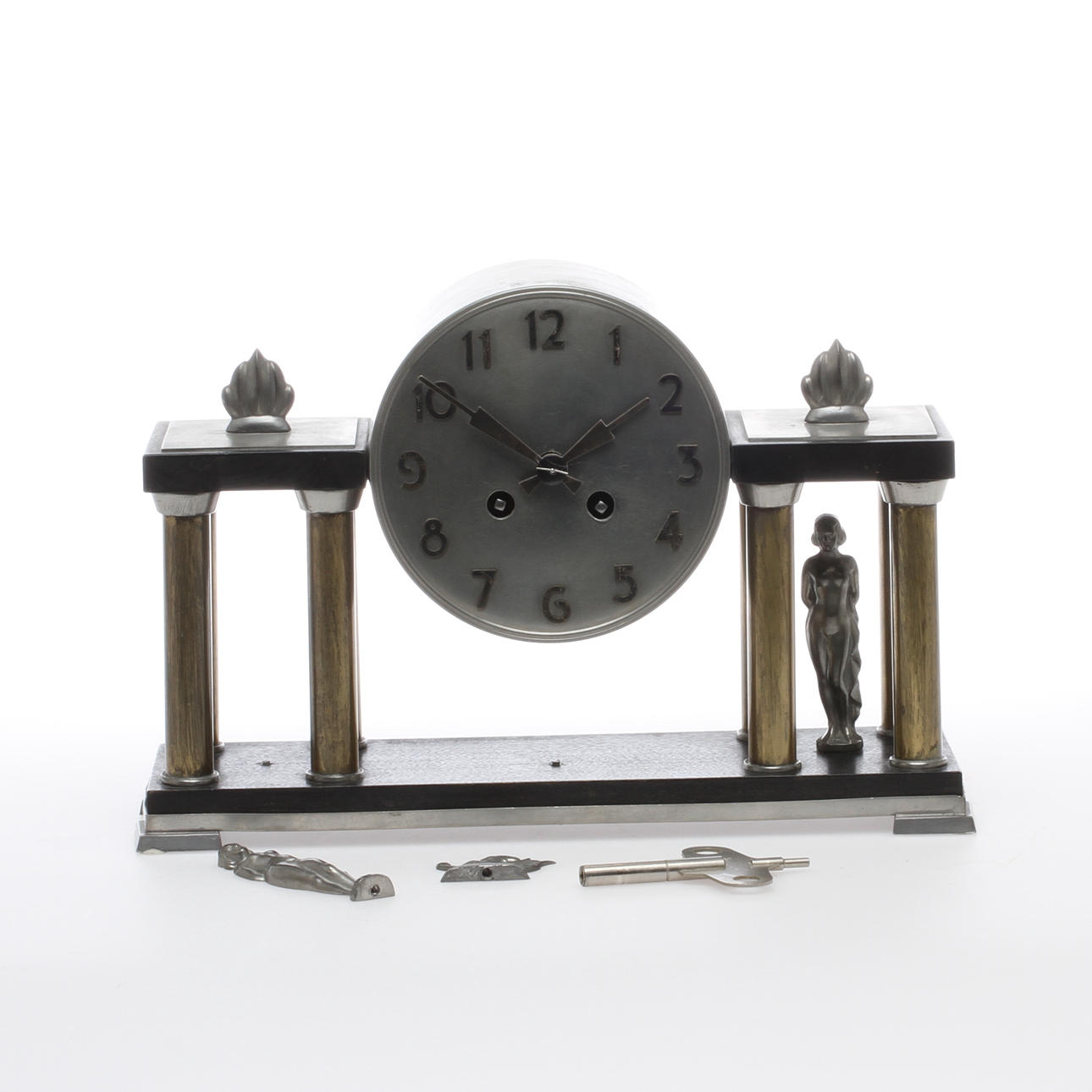 BORDSUR, 1920/1930-tal.