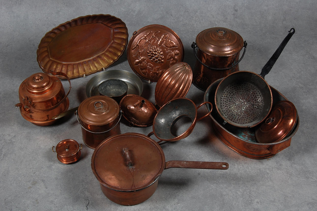 KOPPARFÖREMÅL, 15 delar, 17-1900-tal.