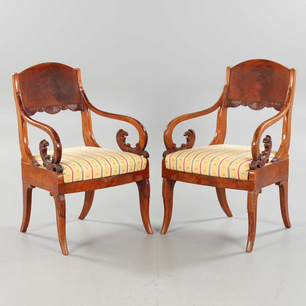 KARMSTOLAR, ett par, empire.