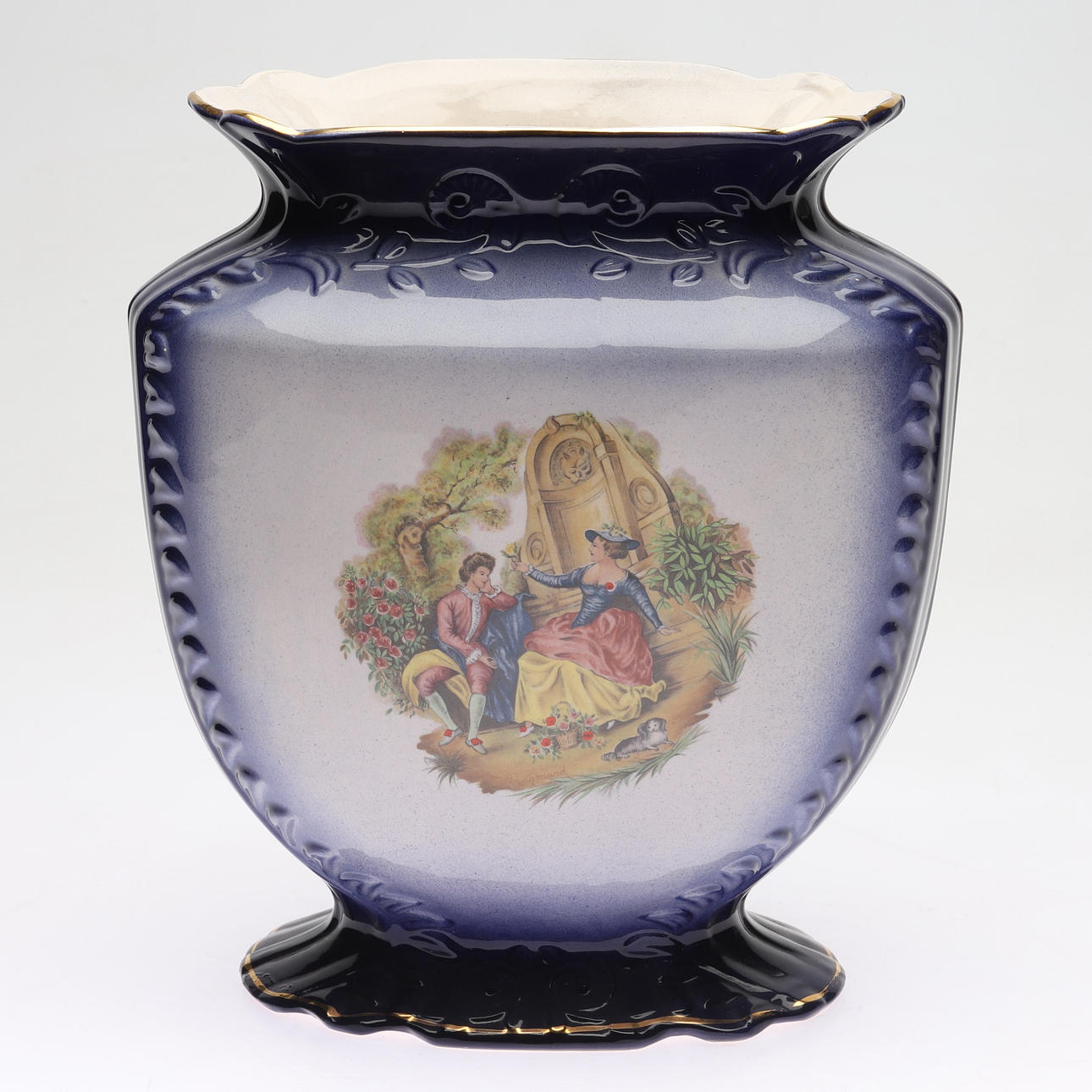 VAS, ceramic, rococo style, probably Germany, 18/1900s.